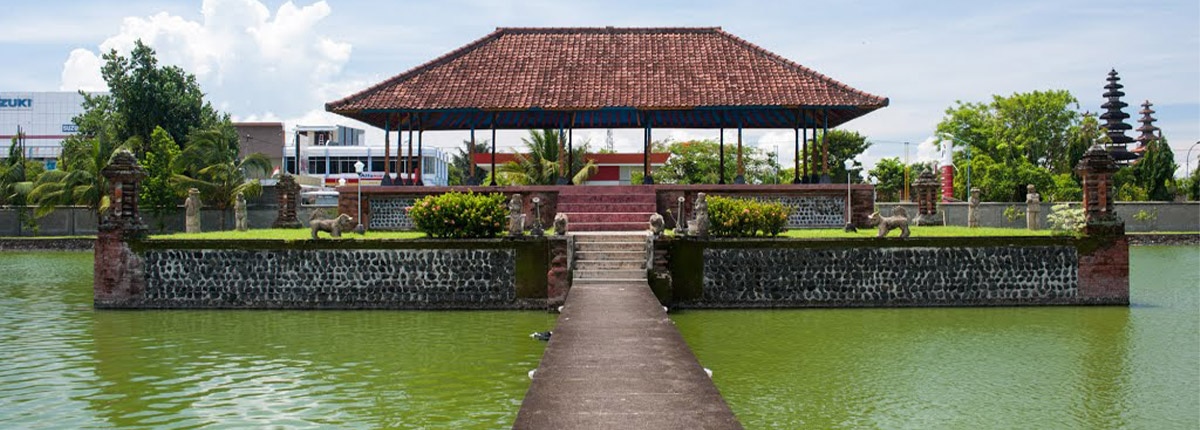 Temple in Lombok Lembar, Indonesia