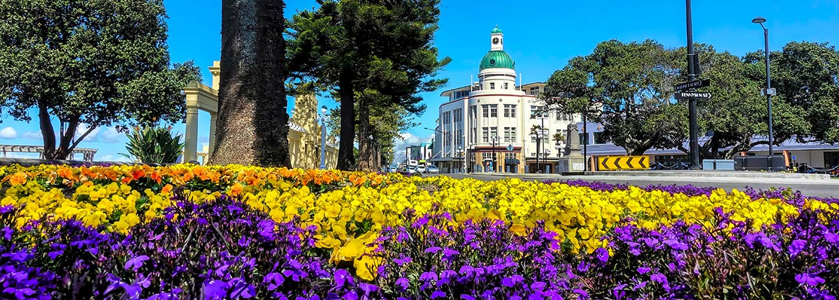 Explore the city centre of Napier, New Zealand