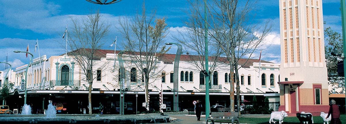 Shop around in Napier, New Zealand