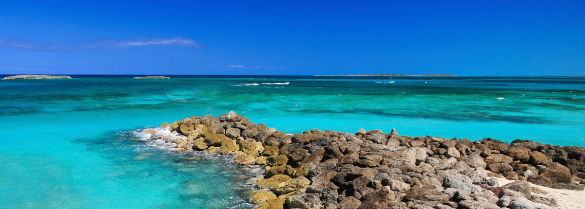 beach in nassau bahamas