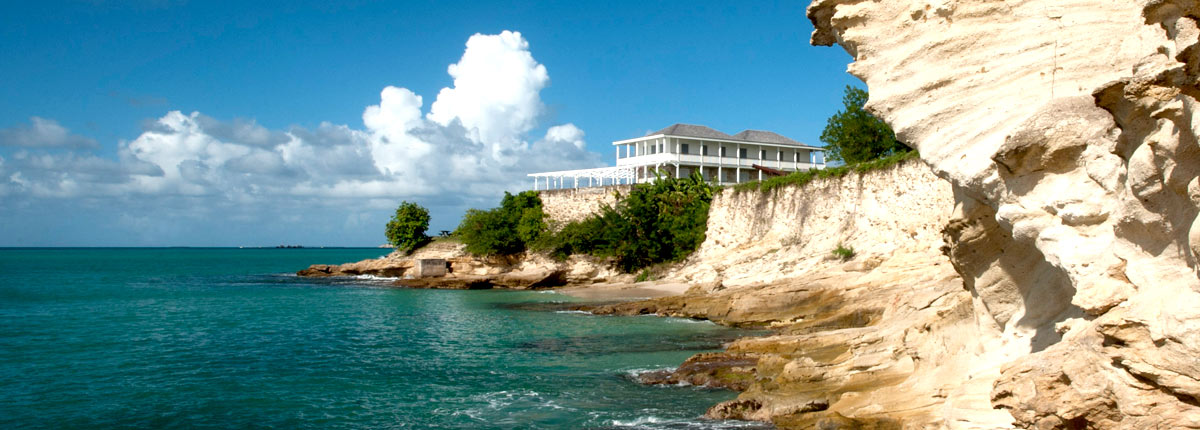 view the rocky coast of antigua