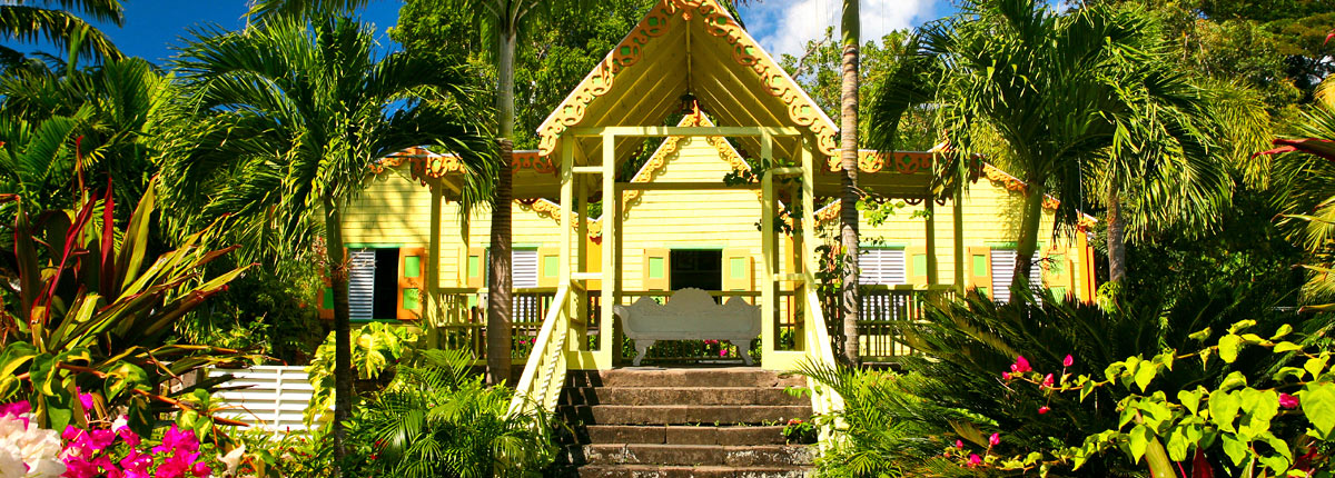 colorful caribbean homes in st kitts