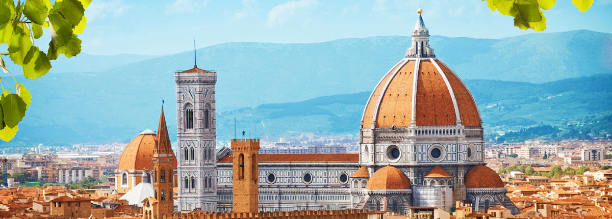 amazing view of the basilica di santa maria del fiore in florence