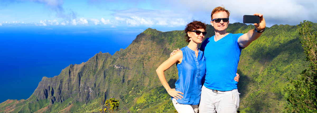 take photos in the kalalau valley in kauai